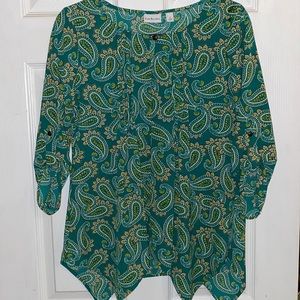 Kim Rogers Small. Scoop neck. Green & yellow with Paisley design.